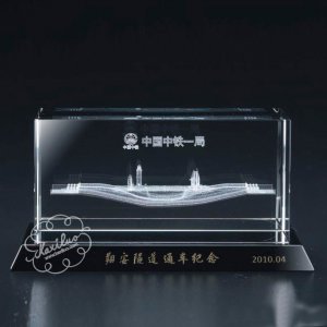 水晶內雕