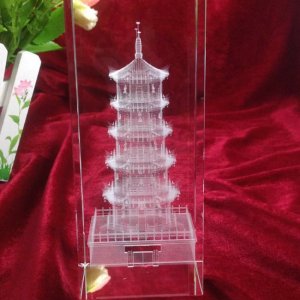 水晶內雕