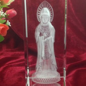 水晶內雕