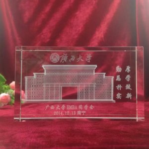 水晶內雕